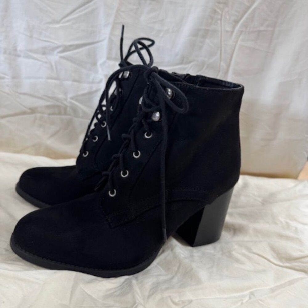 Soda black booties